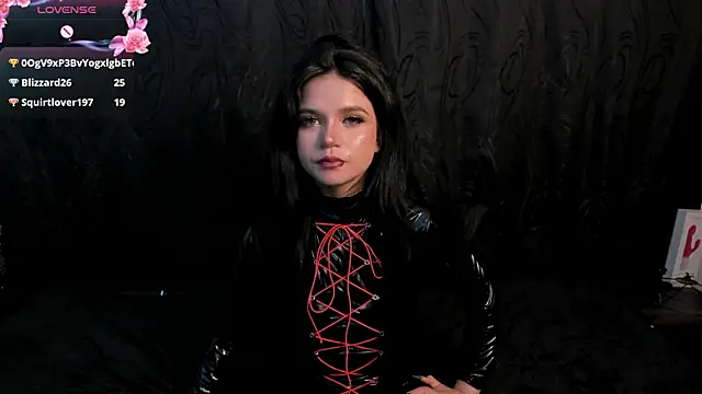 Snapshot of Kylie-fox chatting on 02/18/25, 04:26 Kylie-fox online show from 02/18/25, 04:26