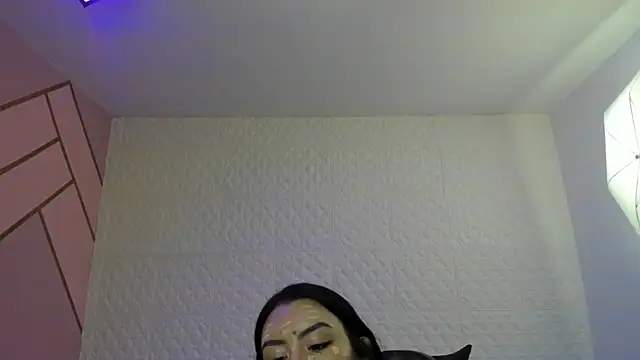 Violetaa diazz online show from 10/28/25, 09:17