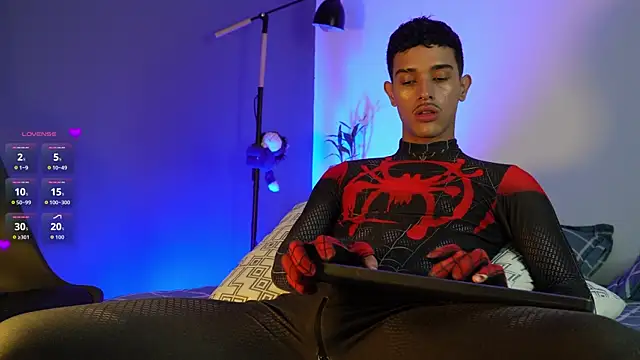 Snapshot of Busterspinter chatting on 10/07/25, 12:13 Busterspinter online show from 10/07/25, 12:13