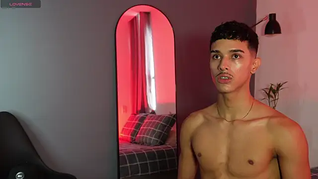 Snapshot of Busterspinter chatting on 11/03/25, 07:04 Busterspinter online show from 11/03/25, 07:04