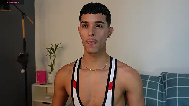 Snapshot of Busterspinter chatting on 11/20/25, 03:34 Busterspinter online show from 11/20/25, 03:34