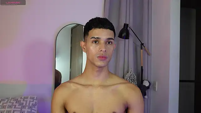 Snapshot of Busterspinter chatting on 12/13/25, 10:26 Busterspinter online show from 12/13/25, 10:26