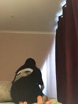 Snapshot of Milka23 chatting on 12/15/24, 09:56 Milka23 online show from 12/15/24, 09:56