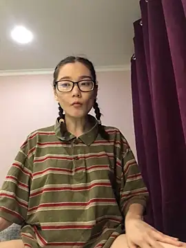 Snapshot of Milka23 chatting on 01/19/25, 02:17 Milka23 online show from 01/19/25, 02:17