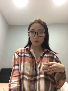 Snapshot of Milka23 chatting on 02/08/25, 02:16 Milka23 online show from 02/08/25, 02:16