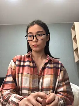 Snapshot of Milka23 chatting on 02/09/25, 12:30 Milka23 online show from 02/09/25, 12:30