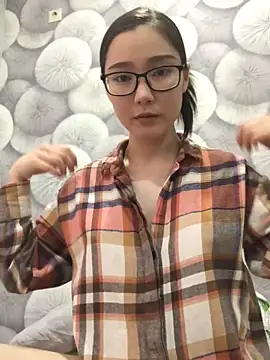 Snapshot of Milka23 chatting on 02/22/25, 12:08 Milka23 online show from 02/22/25, 12:08