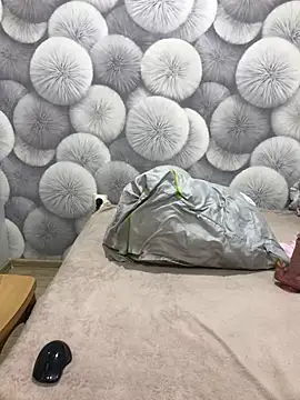 Snapshot of Milka23 chatting on 02/27/25, 01:17 Milka23 online show from 02/27/25, 01:17