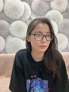 Snapshot of Milka23 chatting on 03/07/25, 11:05 Milka23 online show from 03/07/25, 11:05