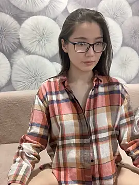 Snapshot of Milka23 chatting on 03/09/25, 08:52 Milka23 online show from 03/09/25, 08:52