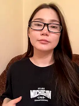 Snapshot of Milka23 chatting on 10/09/25, 02:59 Milka23 online show from 10/09/25, 02:59