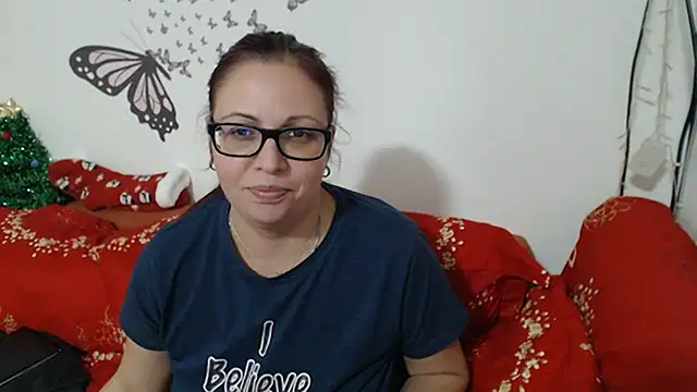 LadyHellene online show from 01/03/25, 04:37