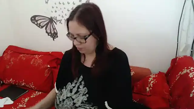 LadyHellene online show from 01/16/25, 02:41