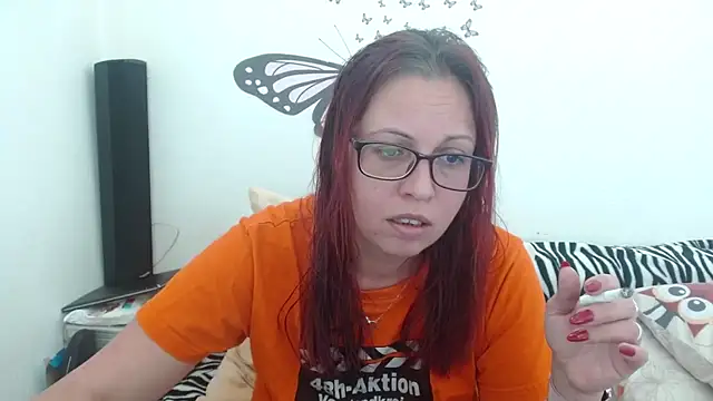 Snapshot of LadyHellene chatting on 02/11/26, 12:32 LadyHellene online show from 02/11/26, 12:32