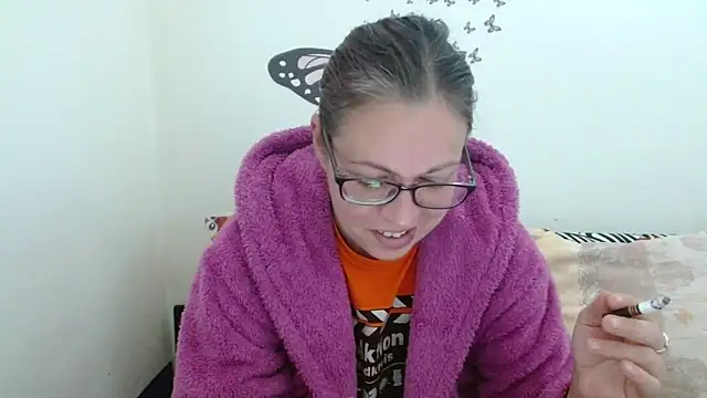 Snapshot of LadyHellene chatting on 03/19/26, 07:56 LadyHellene online show from 03/19/26, 07:56