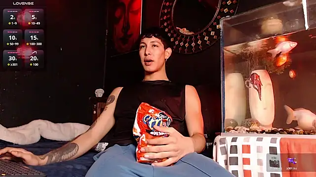 Snapshot of Godly_huan chatting on 11/09/25, 08:56 Godly huan online show from 11/09/25, 08:56