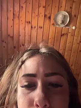 Snapshot of Katherinabby33 chatting on 03/13/25, 05:07 Katherinabby33 online show from 03/13/25, 05:07