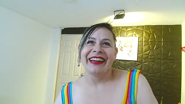Snapshot of CINTHIA1609 chatting on 10/04/25, 08:29 CINTHIA1609 online show from 10/04/25, 08:29