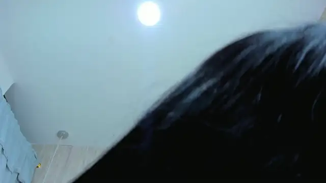 Mia Oxford online show from 12/03/24, 05:45