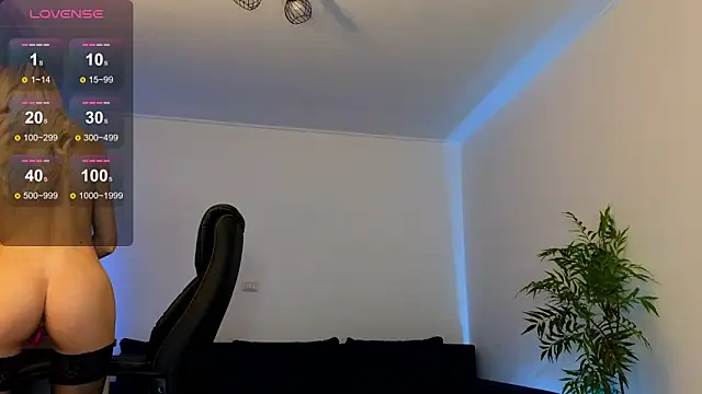 Snapshot of janecandyy_ chatting on 01/13/25, 03:15 janecandyy online show from 01/13/25, 03:15