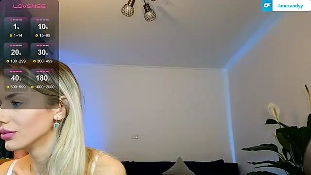 Snapshot of janecandyy_ chatting on 02/10/25, 05:09 janecandyy online show from 02/10/25, 05:09