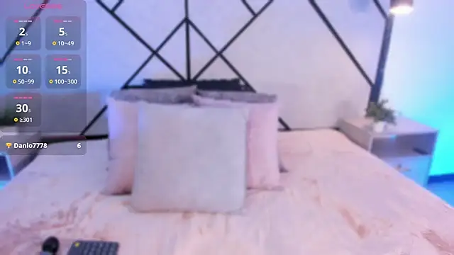 marie miller  online show from 12/04/25, 12:25