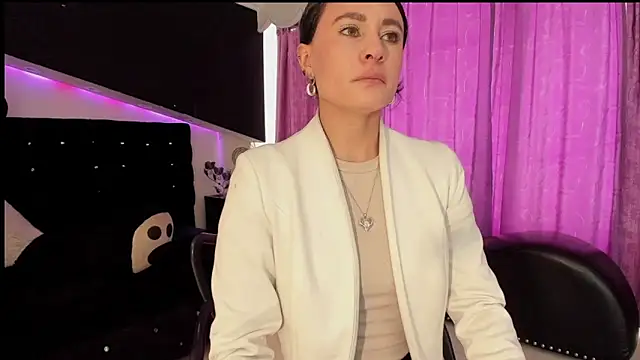 Snapshot of Coral_Gibson chatting on 03/09/26, 12:53 Coral Gibson online show from 03/09/26, 12:53