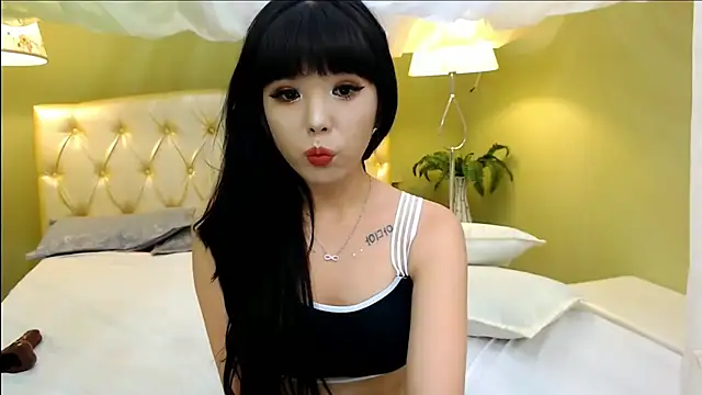 lilzannye online show from 10/19/25, 07:58