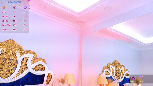 AshleyFerri online show from 10/31/25, 11:33