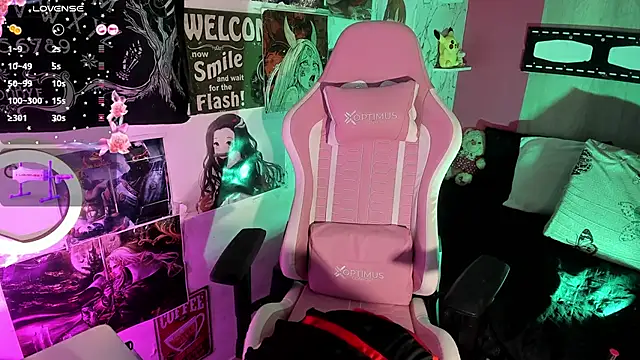 Snapshot of AuroraChann chatting on 10/30/25, 02:02 AuroraChann online show from 10/30/25, 02:02