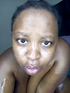 Snapshot of Hotty-boobsxxx chatting on 10/27/25, 11:20 Hotty-boobsxxx online show from 10/27/25, 11:20