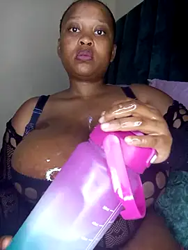 Snapshot of Hotty-boobsxxx chatting on 11/05/25, 10:10 Hotty-boobsxxx online show from 11/05/25, 10:10