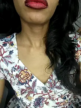 glam goddess online show from 01/08/25, 02:25