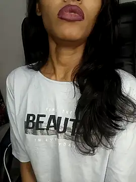 glam goddess online show from 01/10/25, 05:05