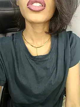 glam goddess online show from 01/14/25, 04:15