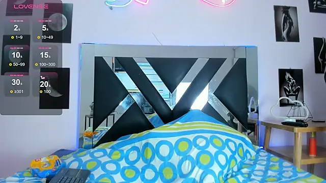 miavalentinaaa online show from 12/18/24, 01:15