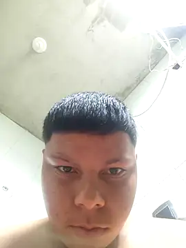 putoso031 online show from 10/15/25, 04:18