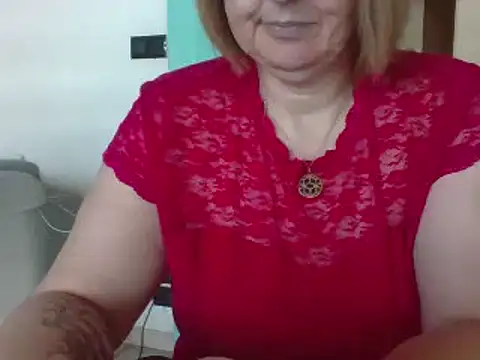 Snapshot of Sandcoq chatting on 12/13/24, 11:34 Sandcoq online show from 12/13/24, 11:34