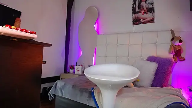 Snapshot of kaoz_36 chatting on 12/31/24, 08:34 kaoz 36 online show from 12/31/24, 08:34