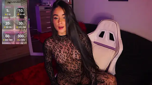 Snapshot of abigail_adamss chatting on 10/03/25, 08:17 abigail adamss online show from 10/03/25, 08:17