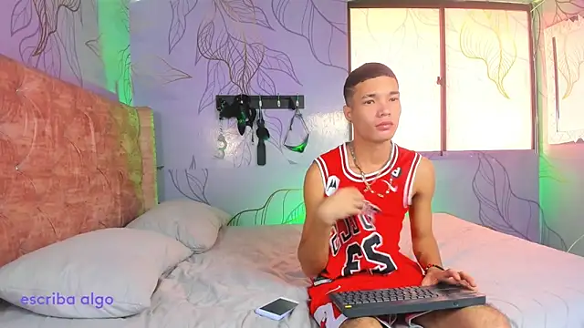 Boy4boy2 online show from 12/09/24, 01:13