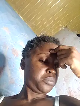 Snapshot of Crazybitchtheanalgoddess4 chatting on 10/07/25, 10:40 Crazybitchtheanalgoddess4 online show from 10/07/25, 10:40