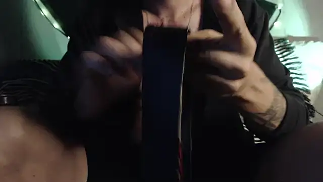 roystonee01 online show from 07/17/26, 10:22