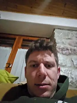 Snapshot of Alexxxmaster1312 chatting on 12/13/25, 09:31 Alexxxmaster1312 online show from 12/13/25, 09:31