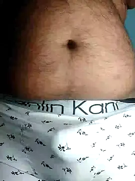 Snapshot of rana9639_1 chatting on 10/17/25, 01:46 rana9639 1 online show from 10/17/25, 01:46