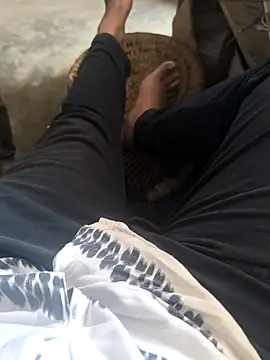 Snapshot of rana9639_1 chatting on 10/22/25, 06:46 rana9639 1 online show from 10/22/25, 06:46