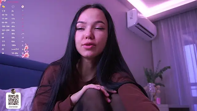 SynneFrary online show from 12/02/25, 06:08