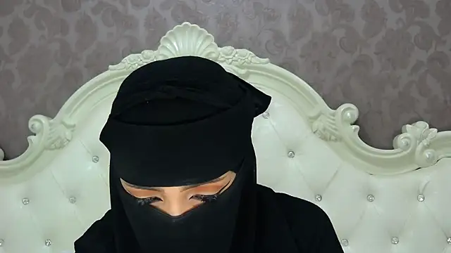 Snapshot of Hajar_Kar chatting on 09/30/25, 08:08 Hajar Kar online show from 09/30/25, 08:08