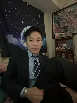 Snapshot of ex199212 chatting on 04/05/26, 12:57 ex199212 online show from 04/05/26, 12:57
