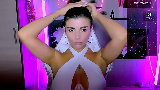 Snapshot of KayWuds chatting on 12/03/25, 05:04 KayWuds online show from 12/03/25, 05:04